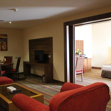 דובאי Al Khaleej Palace Deira Hotel מראה חיצוני תמונה