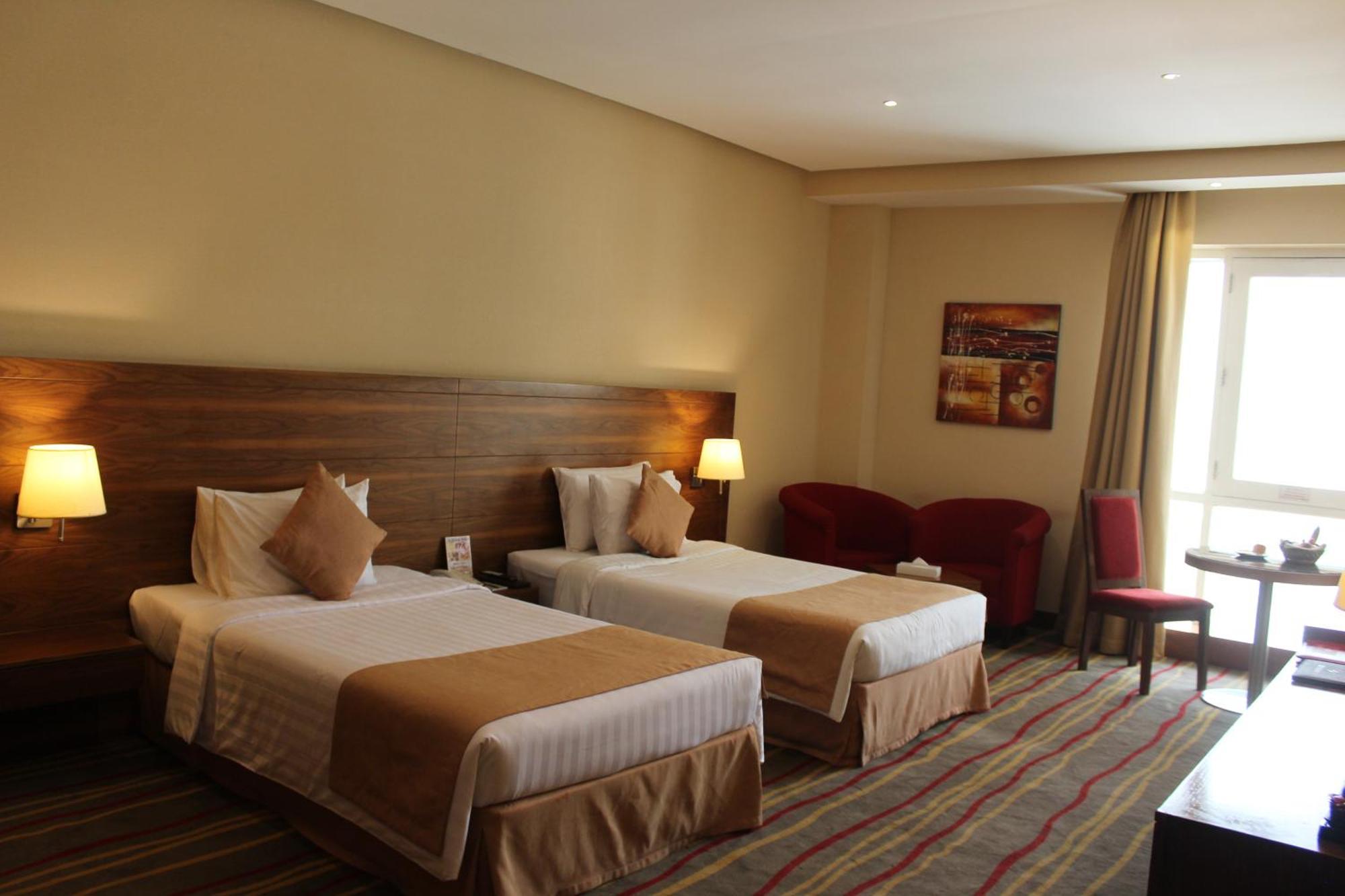 דובאי Al Khaleej Palace Deira Hotel מראה חיצוני תמונה