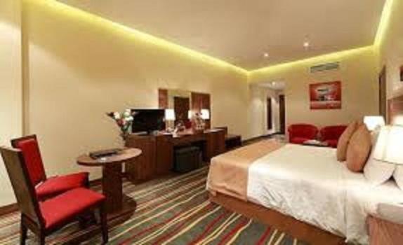 דובאי Al Khaleej Palace Deira Hotel מראה חיצוני תמונה